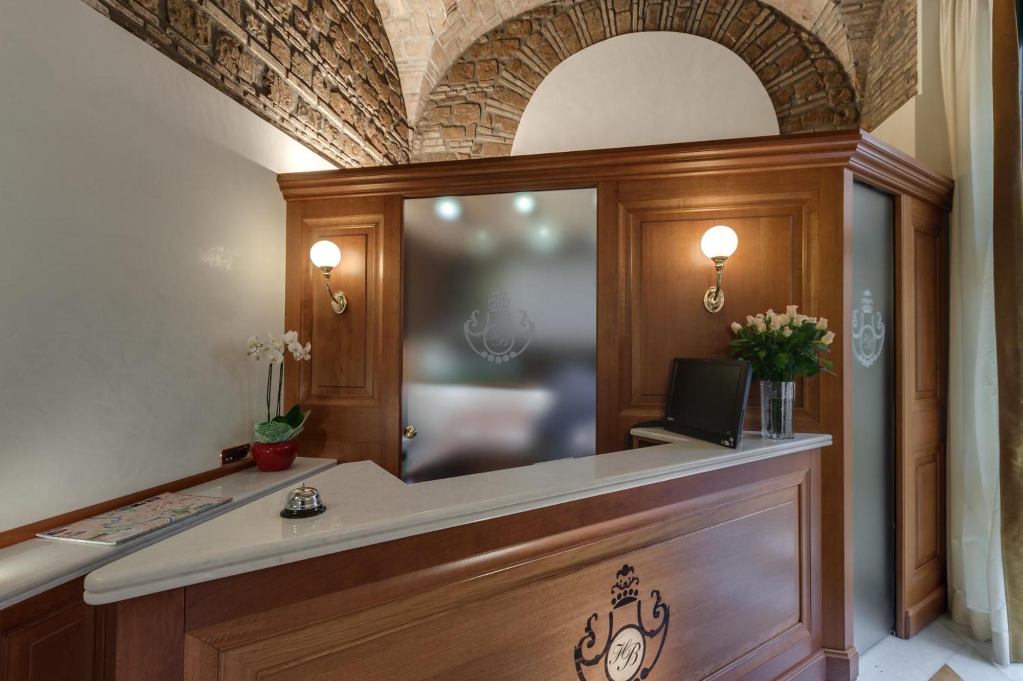 Hotel Borromeo Esterno foto