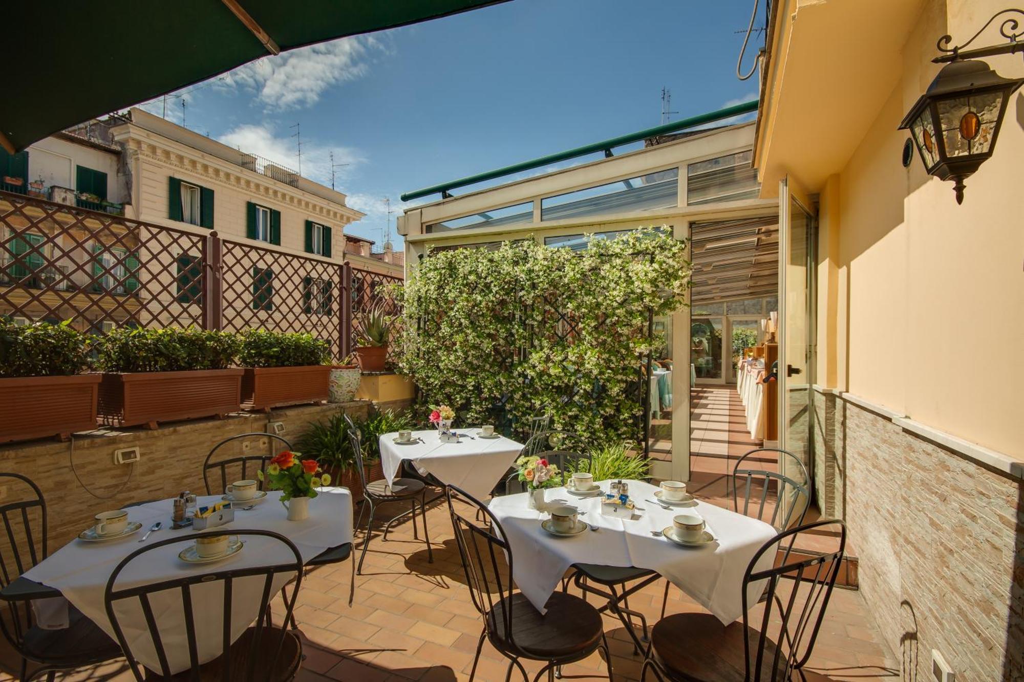 Hotel Borromeo Esterno foto