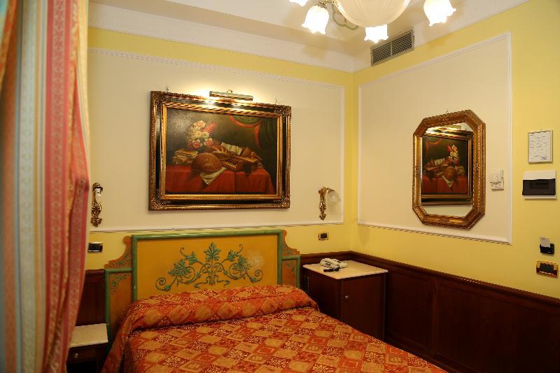 Hotel Borromeo Esterno foto