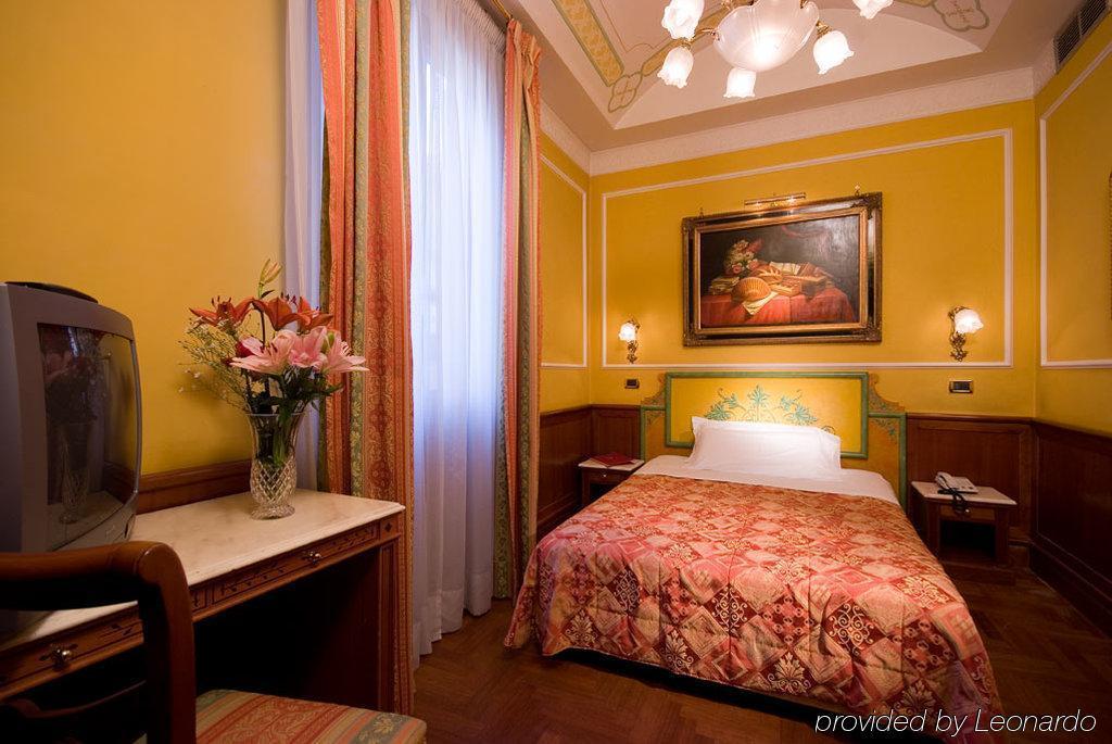 Hotel Borromeo Esterno foto