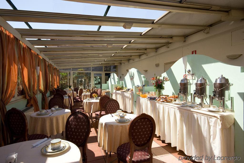 Hotel Borromeo Esterno foto