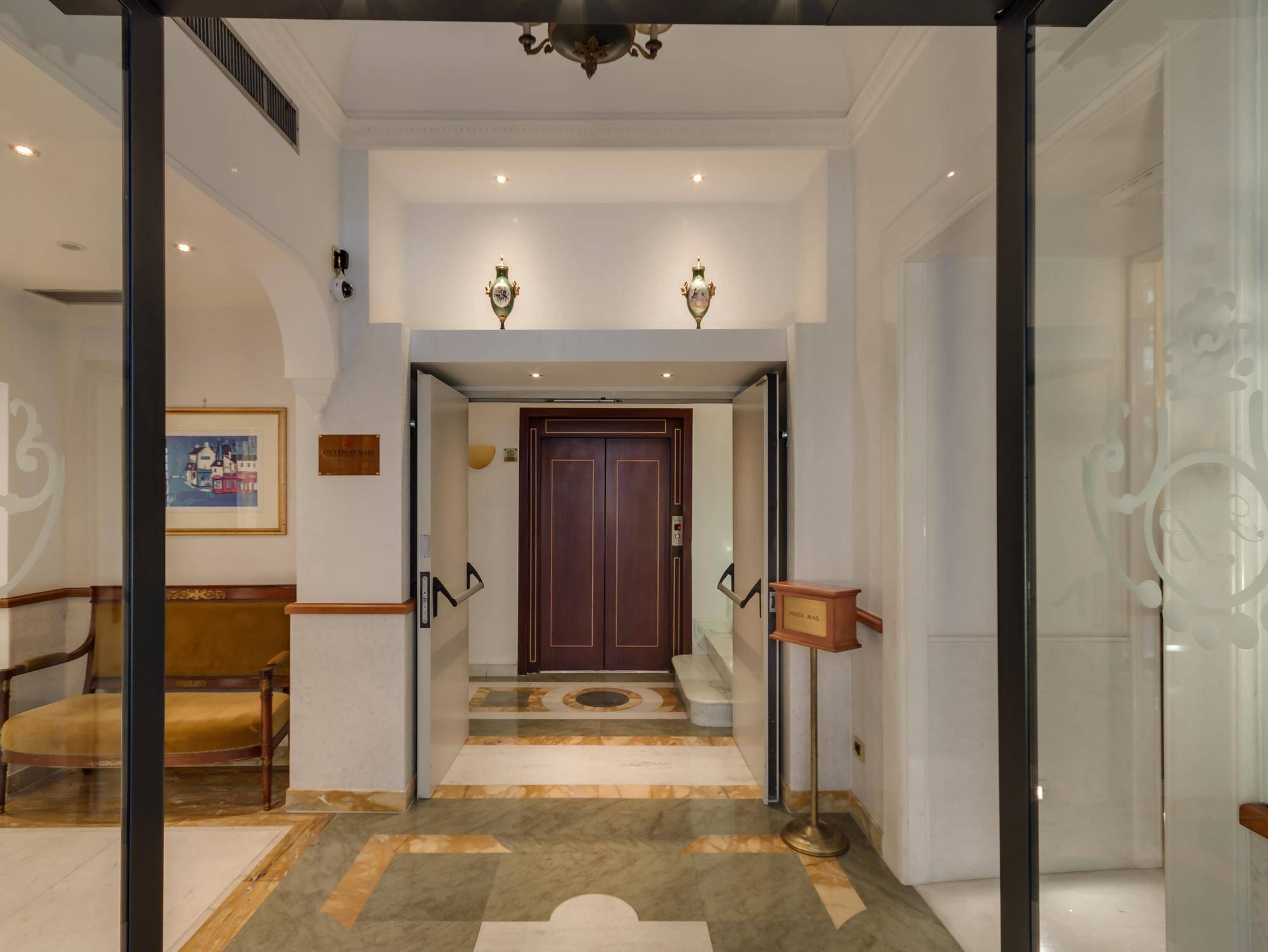 Hotel Borromeo Esterno foto