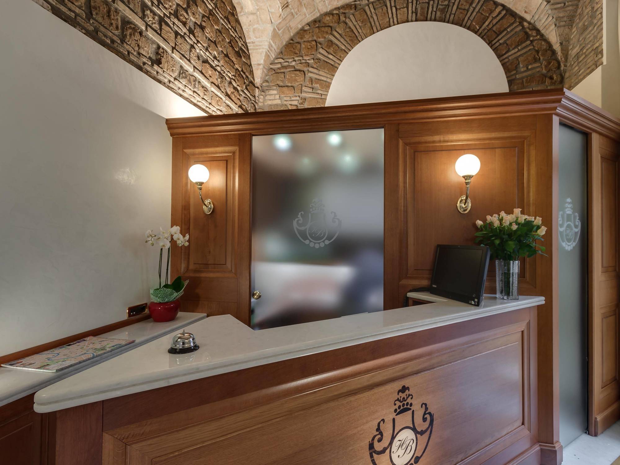 Hotel Borromeo Esterno foto