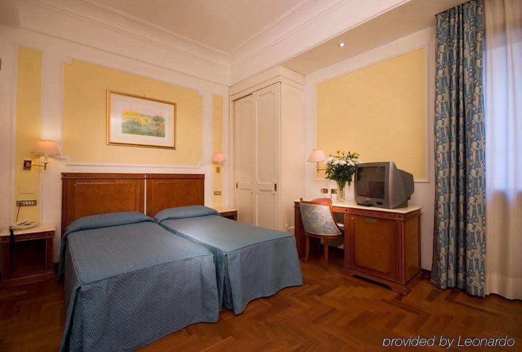 Hotel Borromeo Esterno foto